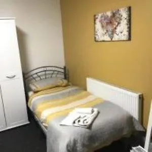 Mr Smiths/ The Old Stanley Arms Bed & Breakfast Liverpool